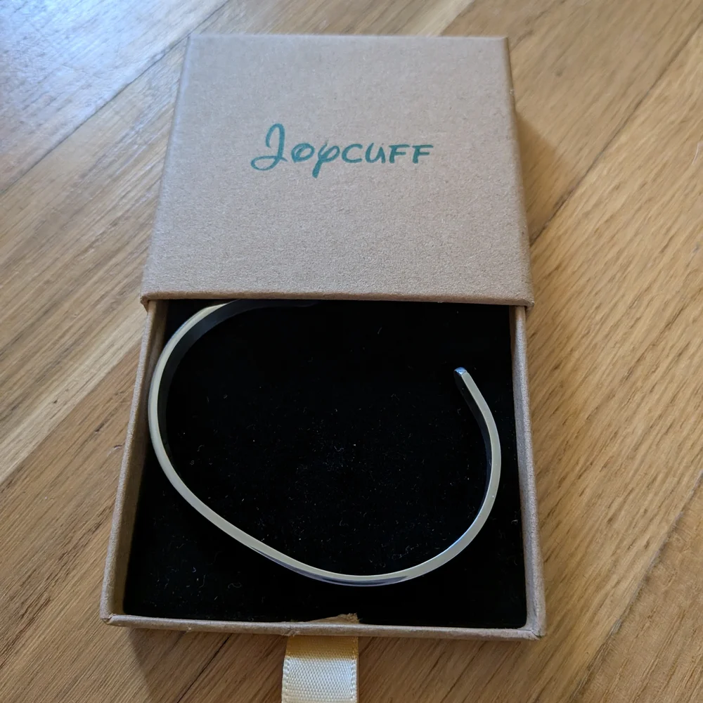 Hidden Message Bangle 🤭 - Picture 6 of 6